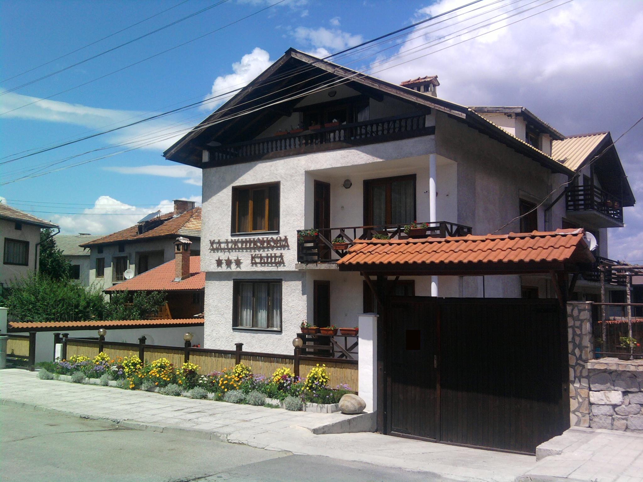 Hadjipopova House